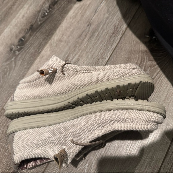 Hey Dude Men's Wally Sox slip on shoes no insoles - Picture 2 of 7